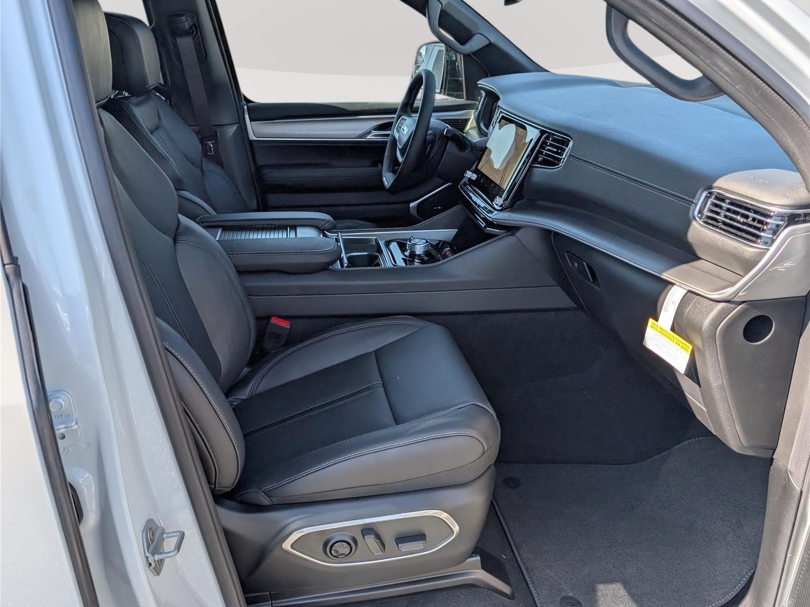 New 2026 Jeep Grand Wagoneer Limited AWD/4WD image 6