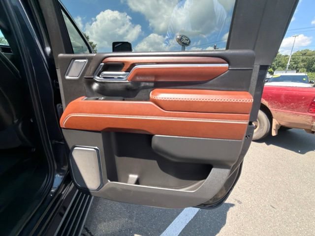 Used 2024 GMC Sierra 2500 Denali Ultimate w/ Snow Plow Prep/Camper Package AWD/4WD image 18