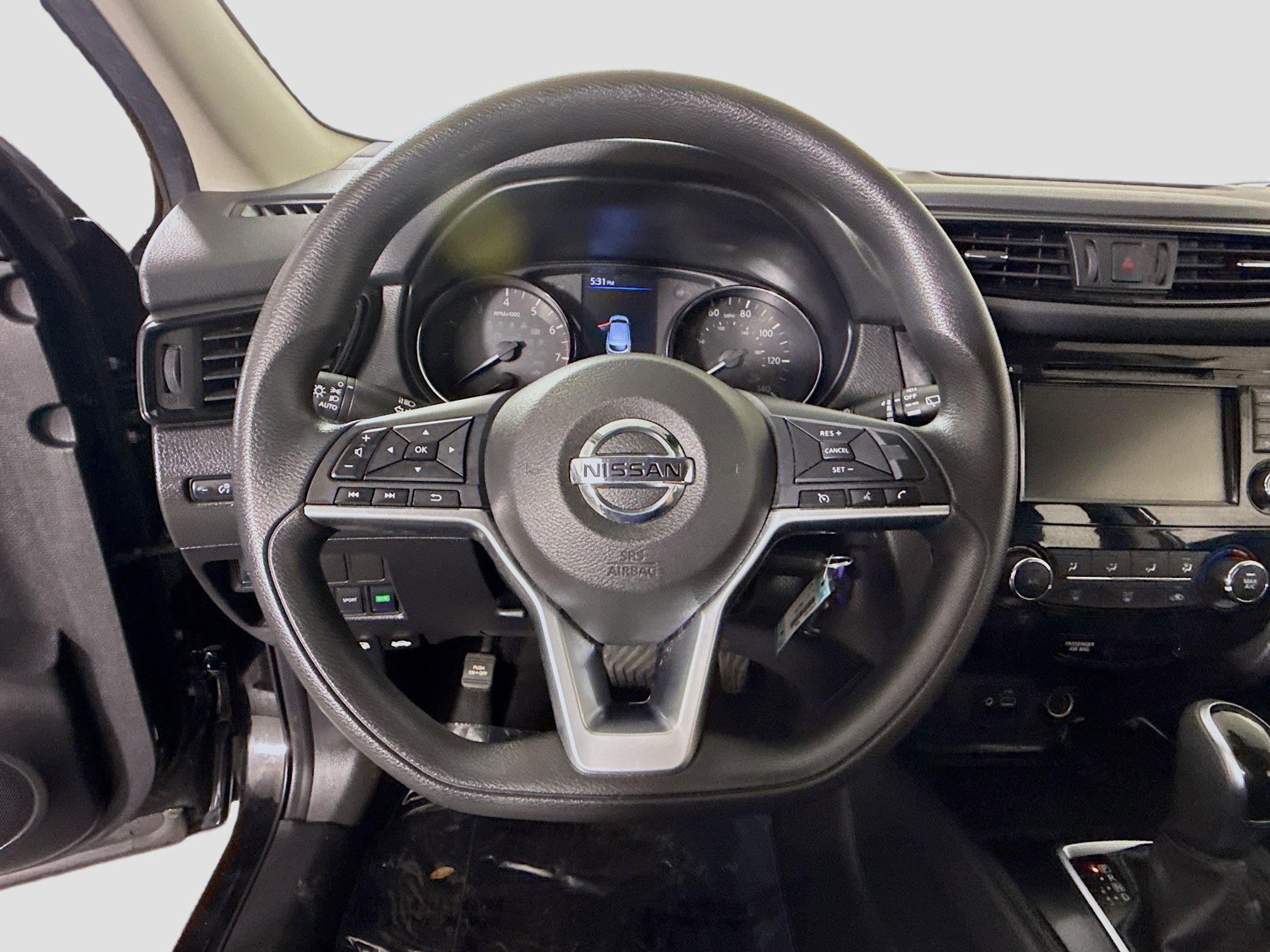 Used 2020 Nissan Rogue Sport S image 13