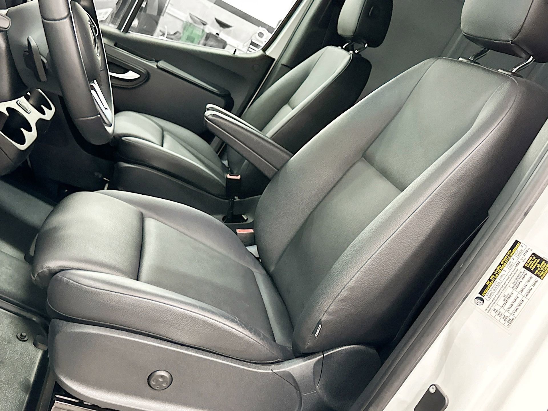 Used 2023 Mercedes-Benz Sprinter 144 Cargo image 20