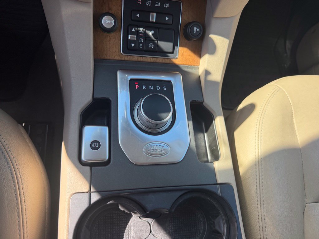 Used 2016 Land Rover LR4 HSE AWD/4WD image 16