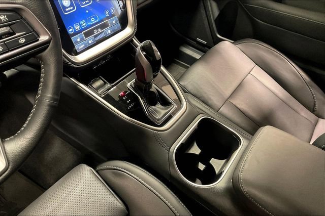 Used 2025 Subaru Outback Limited image 17