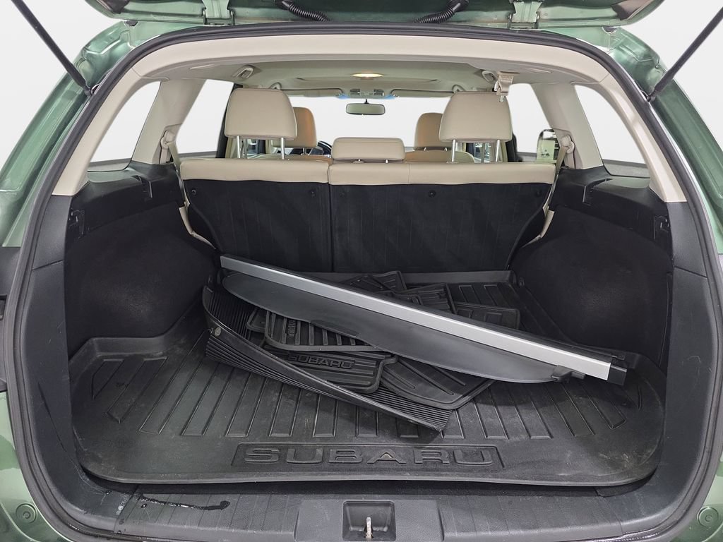 Used 2014 Subaru Outback 2.5i Limited AWD/4WD image 32