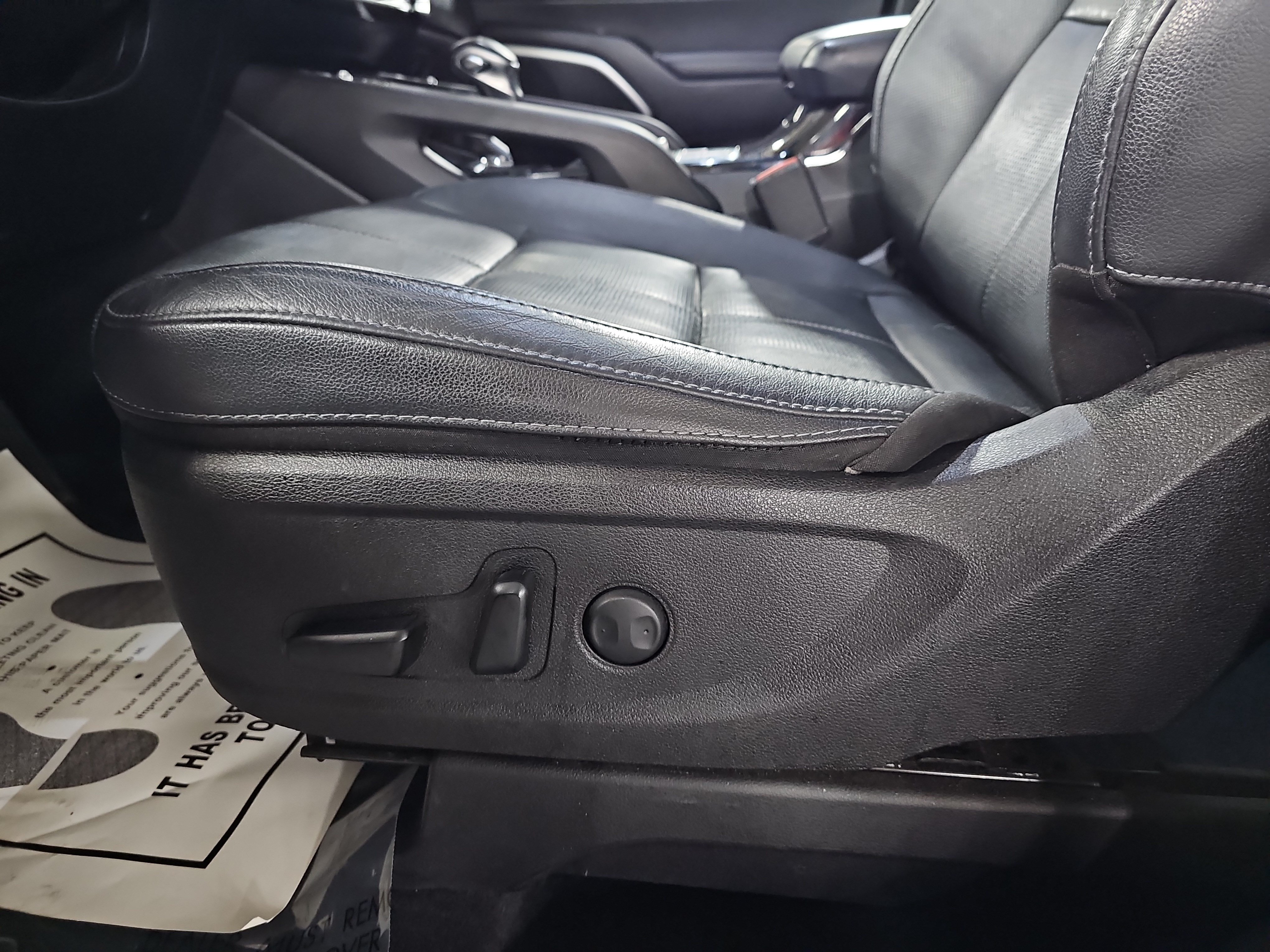 Used 2020 Kia Telluride EX w/ EX Premium Package AWD/4WD image 29