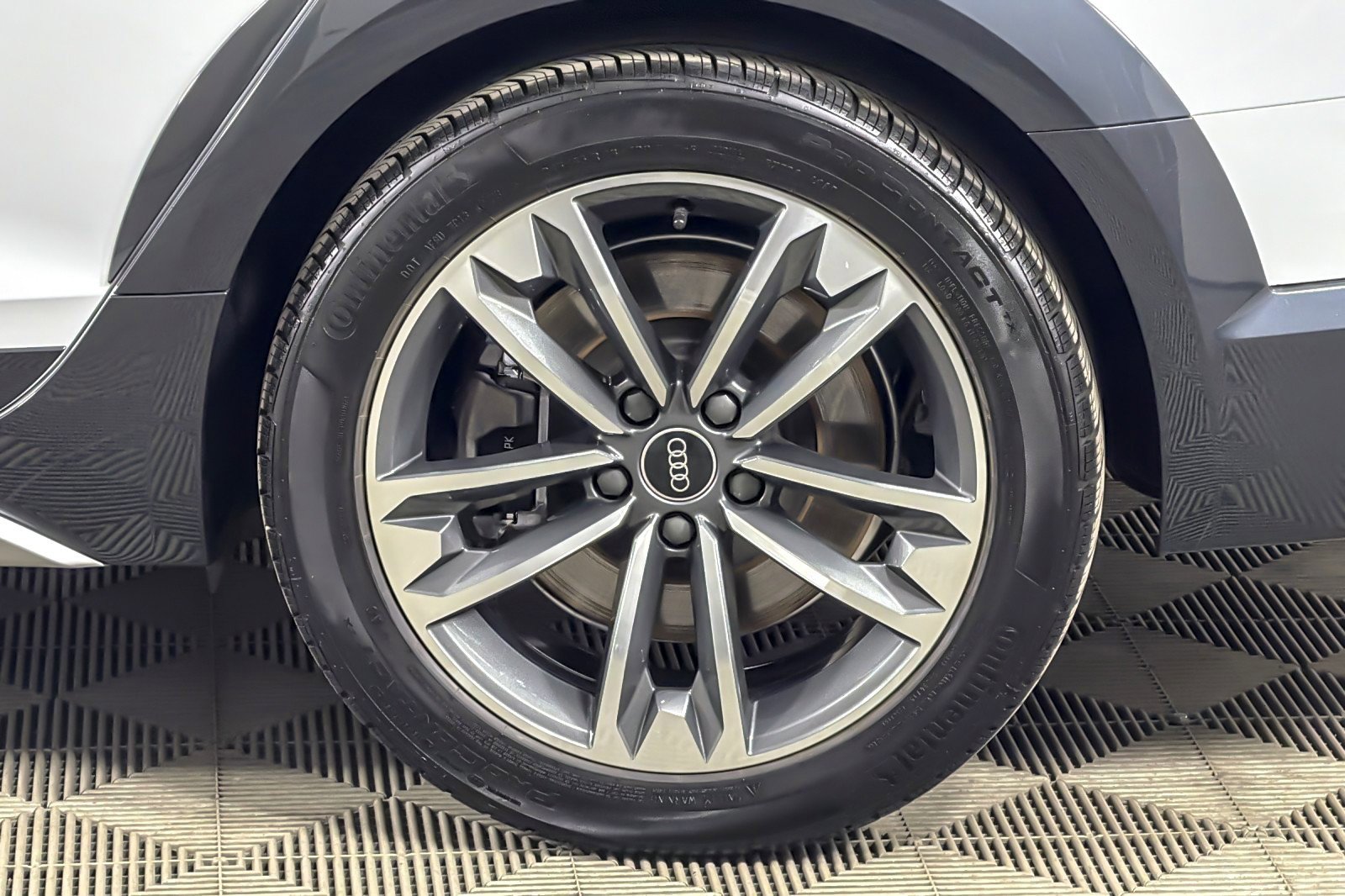 Used 2023 Audi A4 2.0T allroad Premium Plus w/ Premium Plus Package image 25