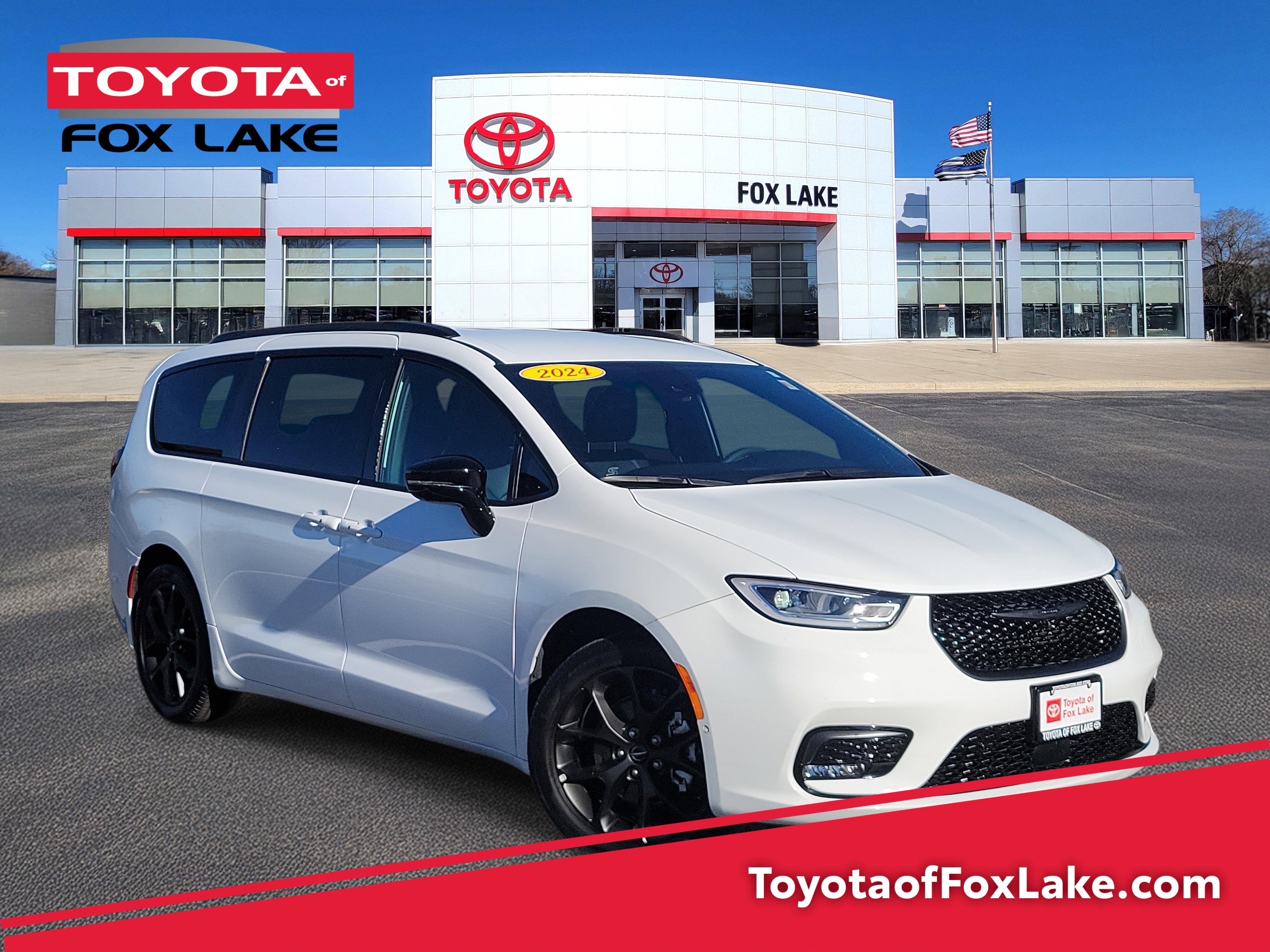 Used 2024 Chrysler Pacifica Touring-L w/ S Appearance Package