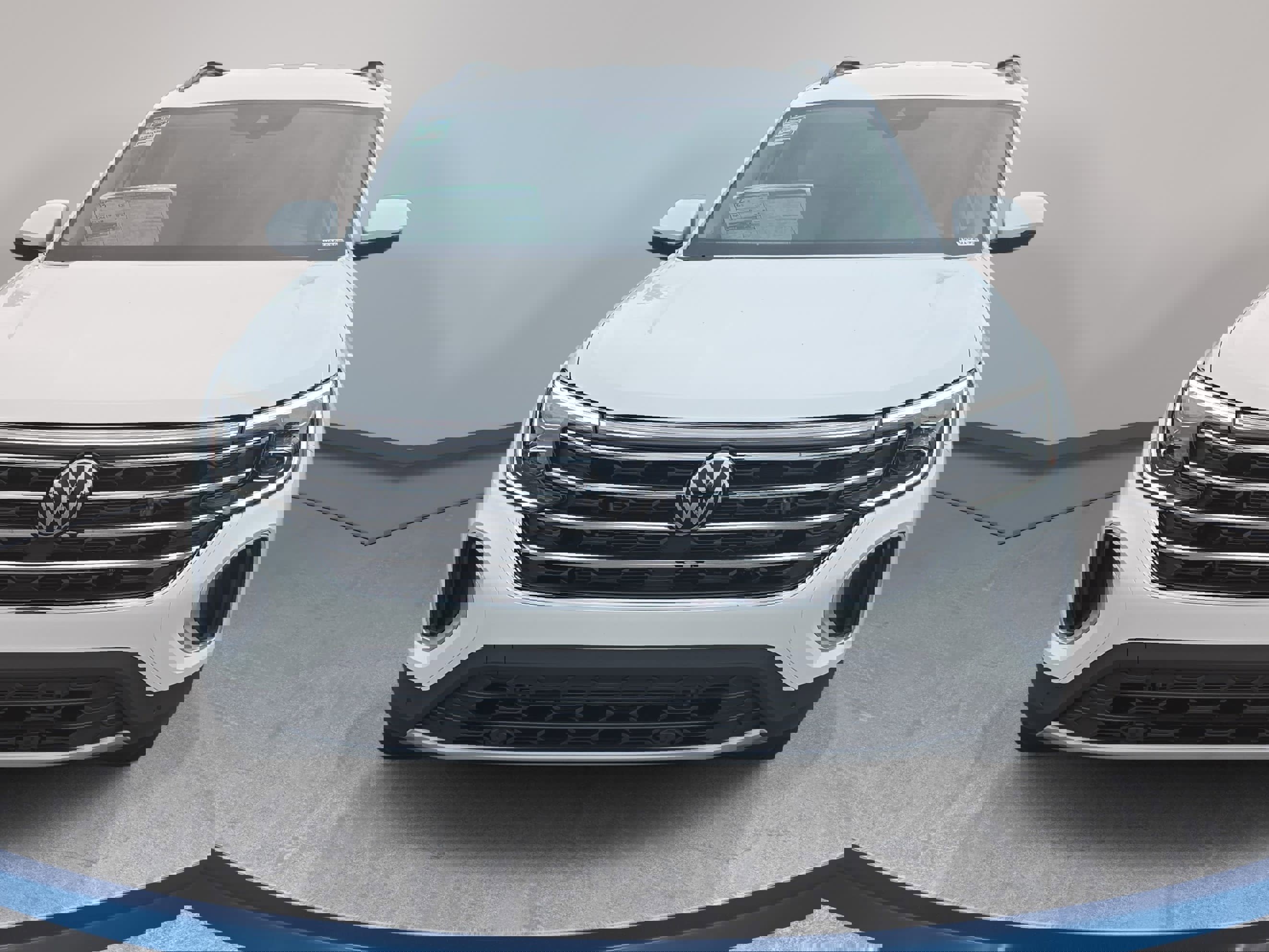 New 2026 Volkswagen Atlas SE image 2