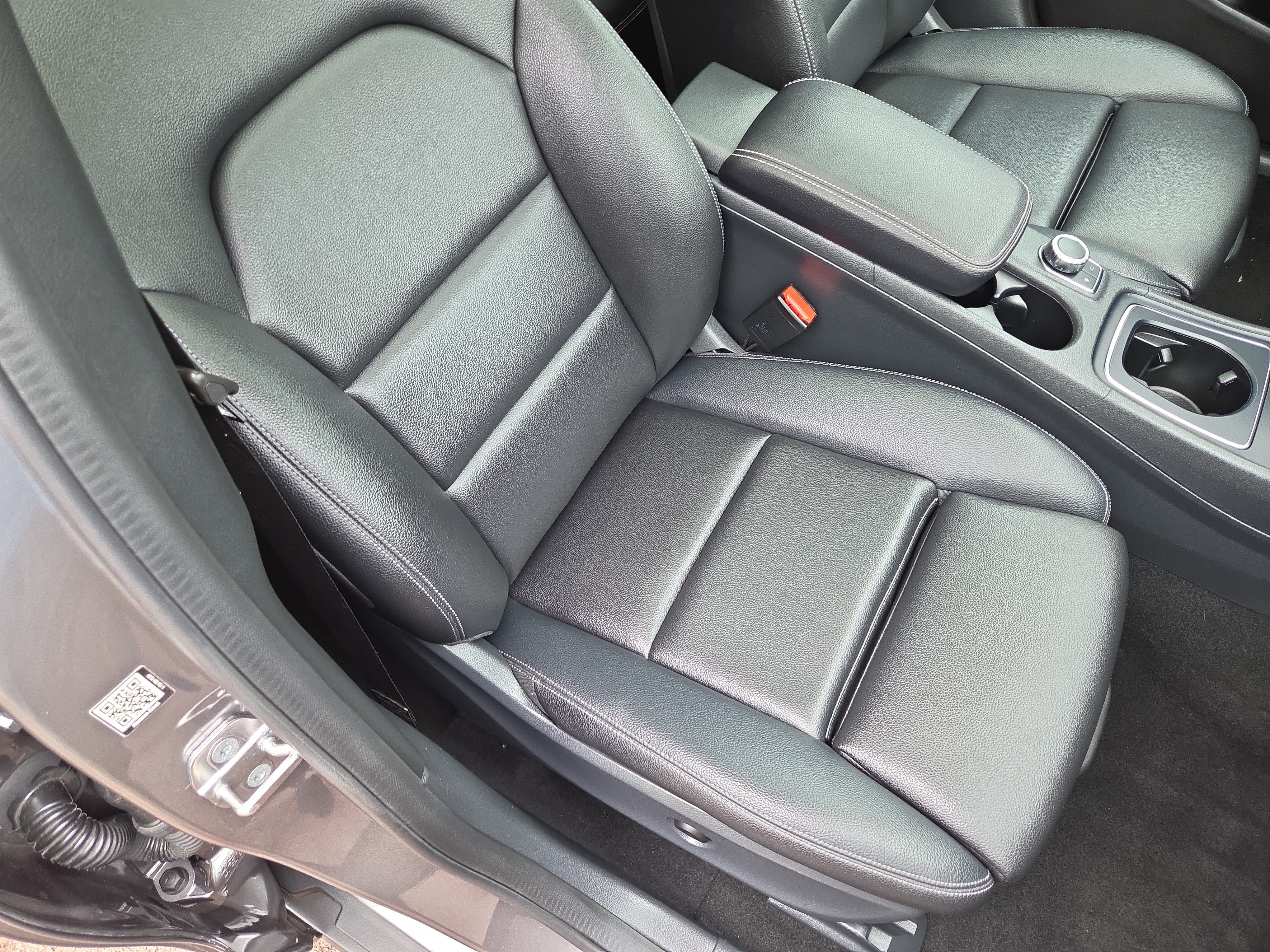 Used 2018 Mercedes-Benz GLA 250 4MATIC image 16