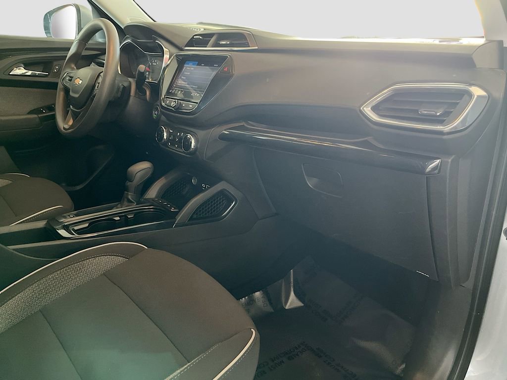 Used 2023 Chevrolet TrailBlazer LT w/ Convenience Package image 28