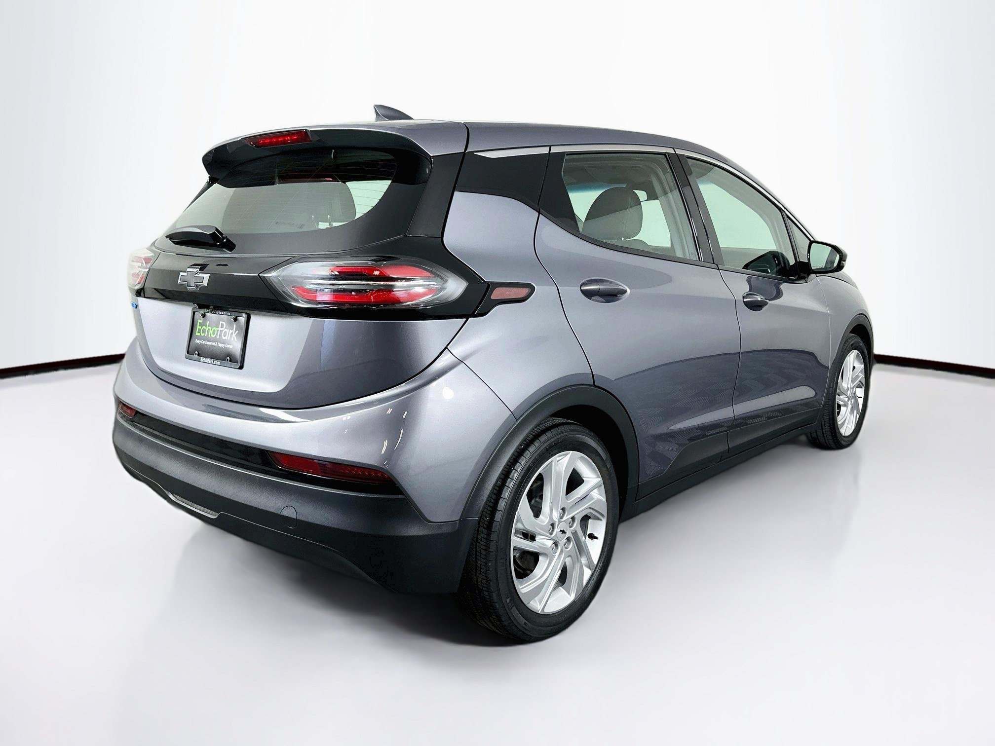 Used 2023 Chevrolet Bolt LT FWD image 9