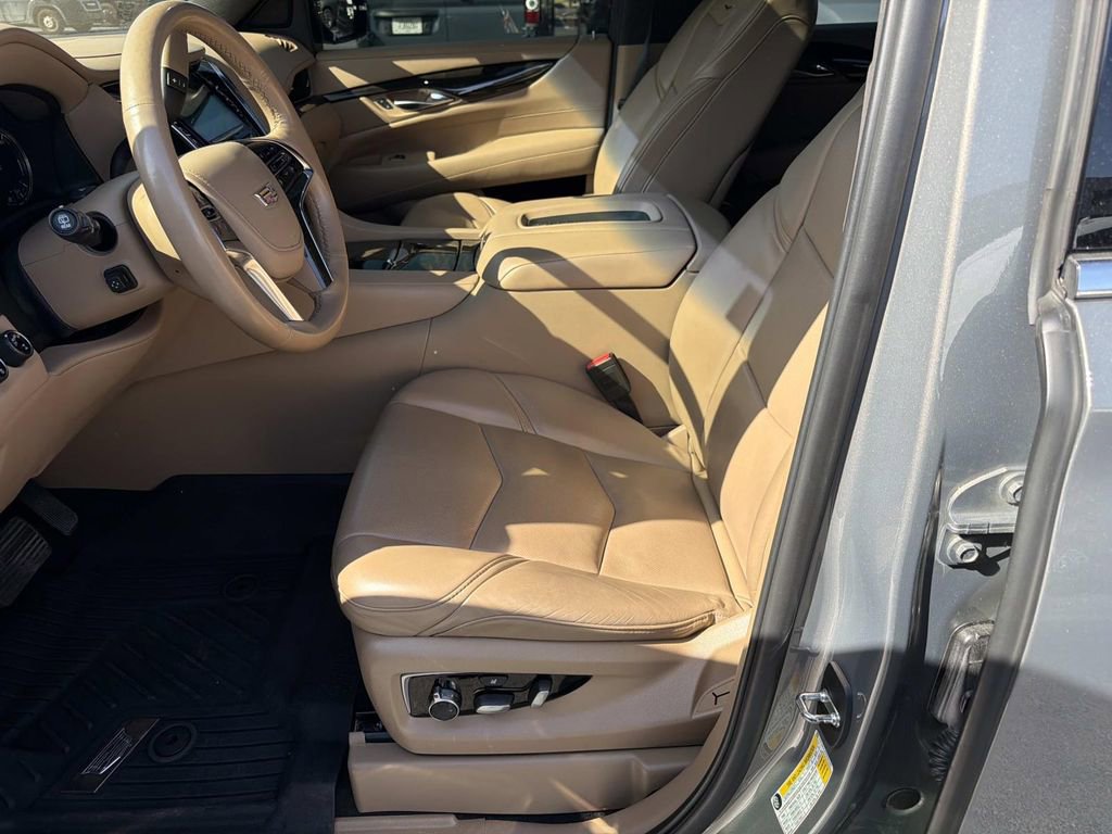 Used 2019 Cadillac Escalade ESV Platinum AWD/4WD image 24