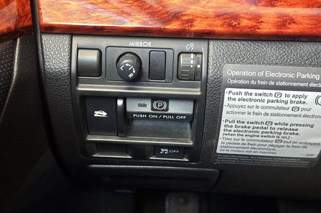 Used 2012 Subaru Outback 3.6R Limited w/ Moonroof Pkg AWD/4WD image 30