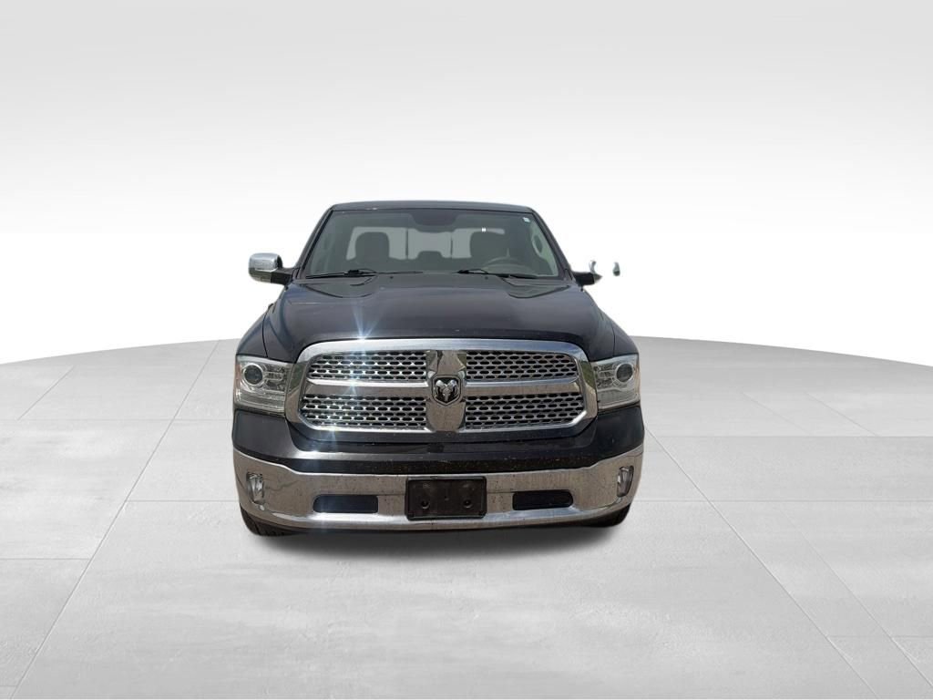 Used 2017 RAM 1500 Laramie AWD/4WD image 2