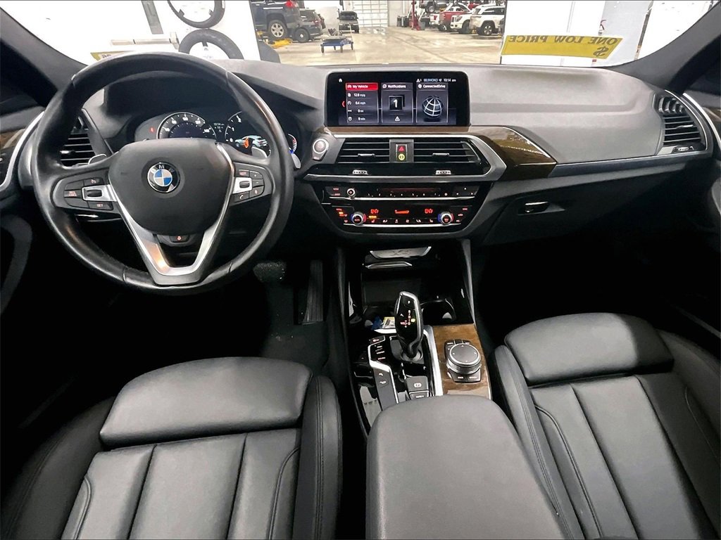 Used 2019 BMW X4 xDrive30i w/ Driving Assistance Package image 21