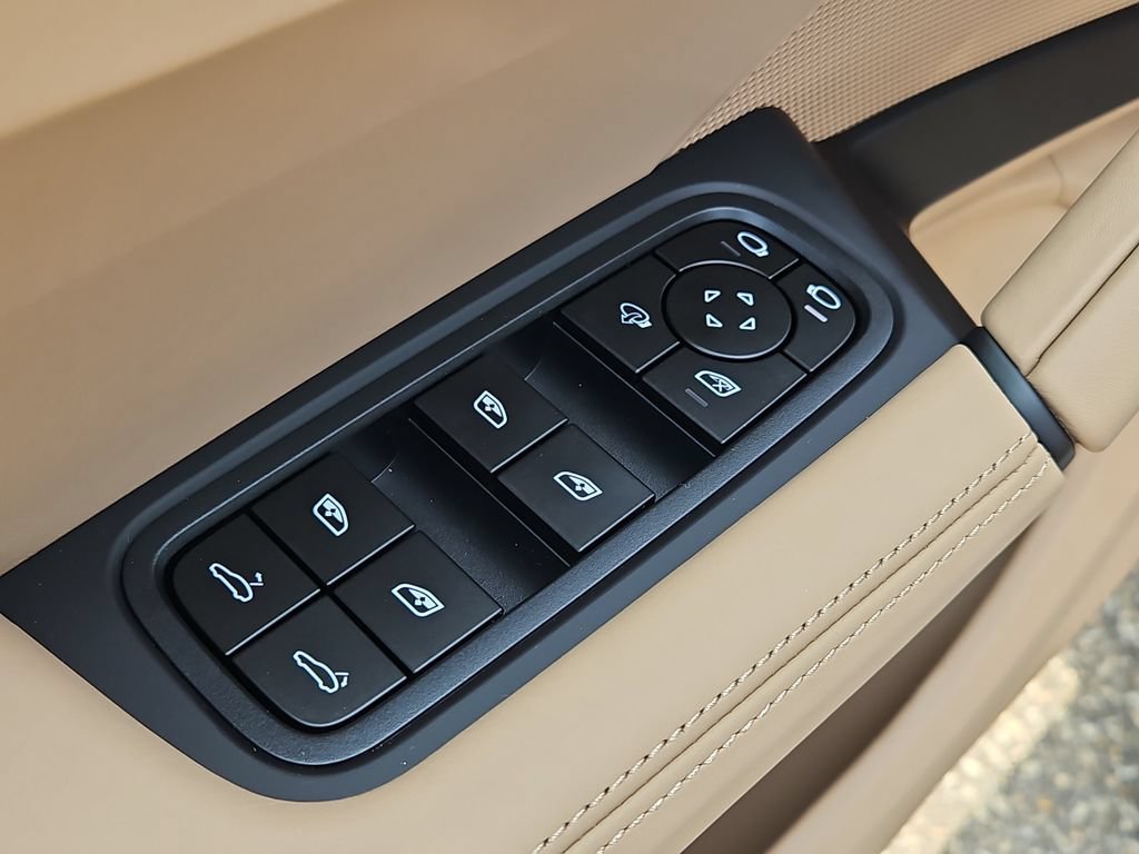 New 2026 Porsche Cayenne AWD/4WD image 24