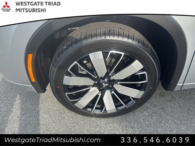 New 2026 Mitsubishi Outlander SEL FWD image 4
