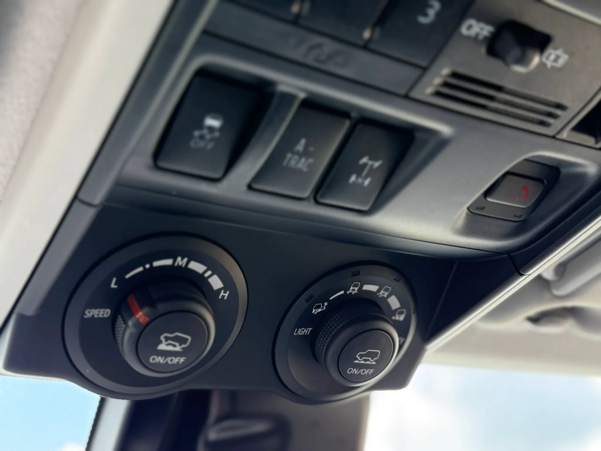 Used 2023 Toyota 4Runner TRD Off-Road Premium w/ Off Road Premium Plus Package AWD/4WD image 35