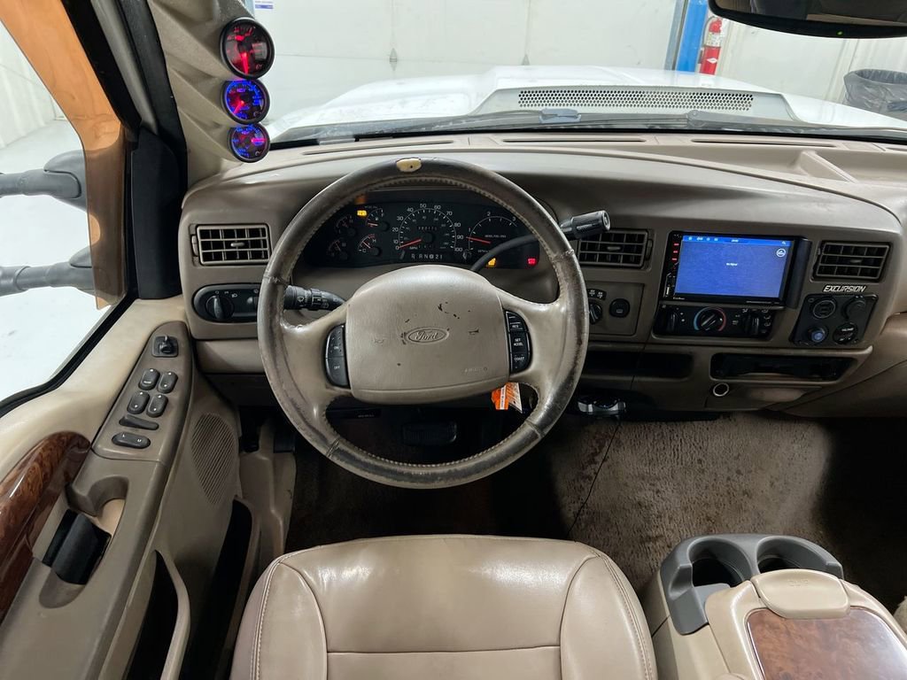 Used 2000 Ford Excursion Limited AWD/4WD image 11