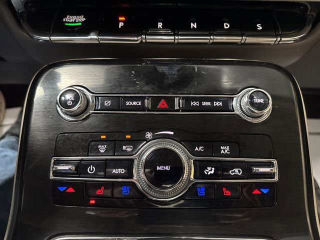 Used 2023 Lincoln Nautilus Reserve w/ Monochromatic Package image 12