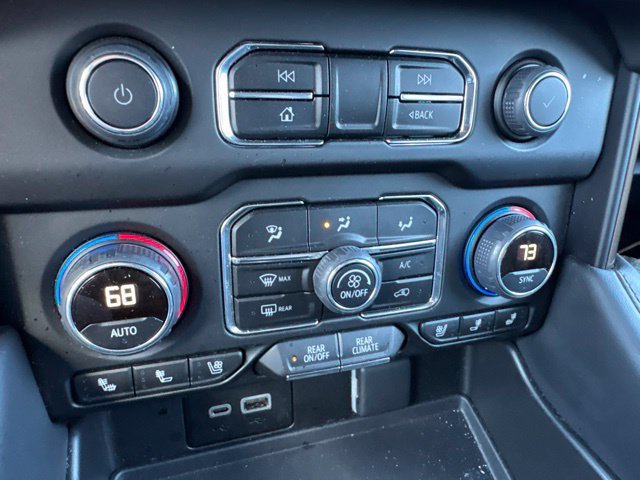 Used 2023 Chevrolet Tahoe High Country AWD/4WD image 24