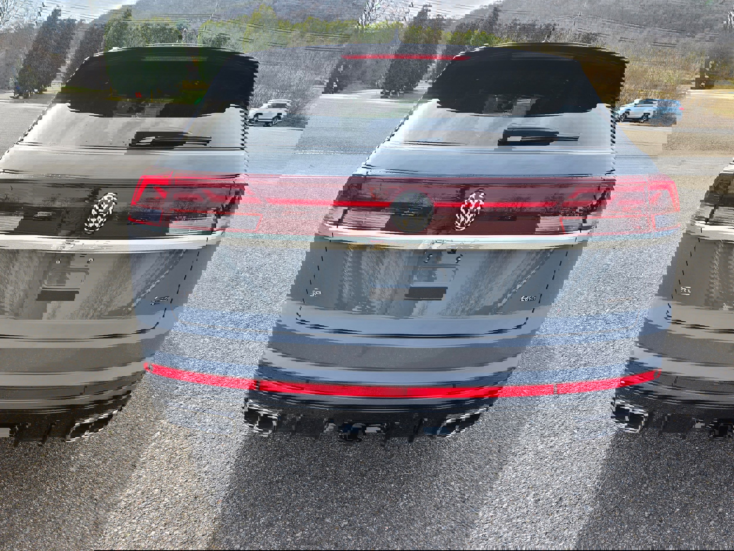 New 2026 Volkswagen Atlas Cross Sport SEL Premium R-Line image 6