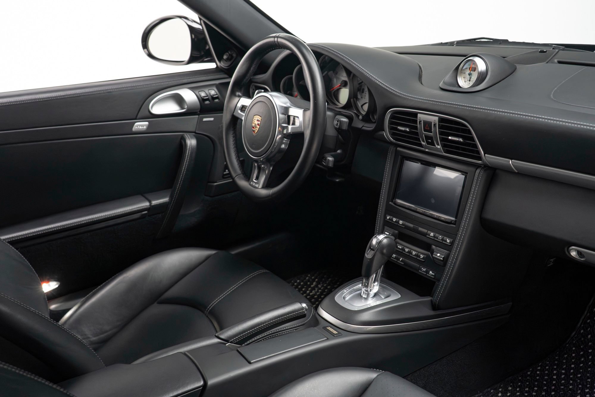 Used 2013 Porsche 911 Turbo S AWD/4WD image 39