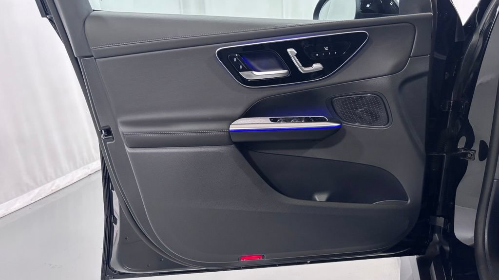 Certified 2025 Mercedes-Benz GLC 300 4MATIC image 16