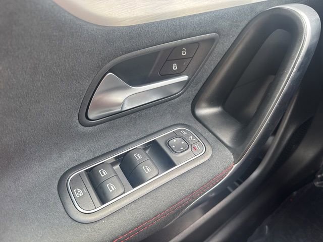 Used 2025 Mercedes-Benz CLA 250 4MATIC image 19