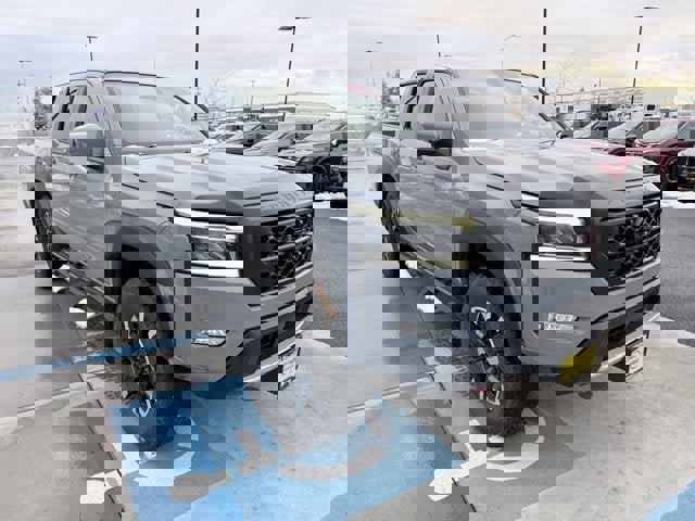 Certified 2023 Nissan Frontier PRO-4X w/ Pro Convenience Package image 3