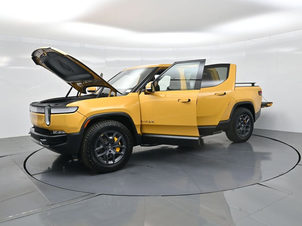 Used 2022 Rivian R1T Adventure image 31