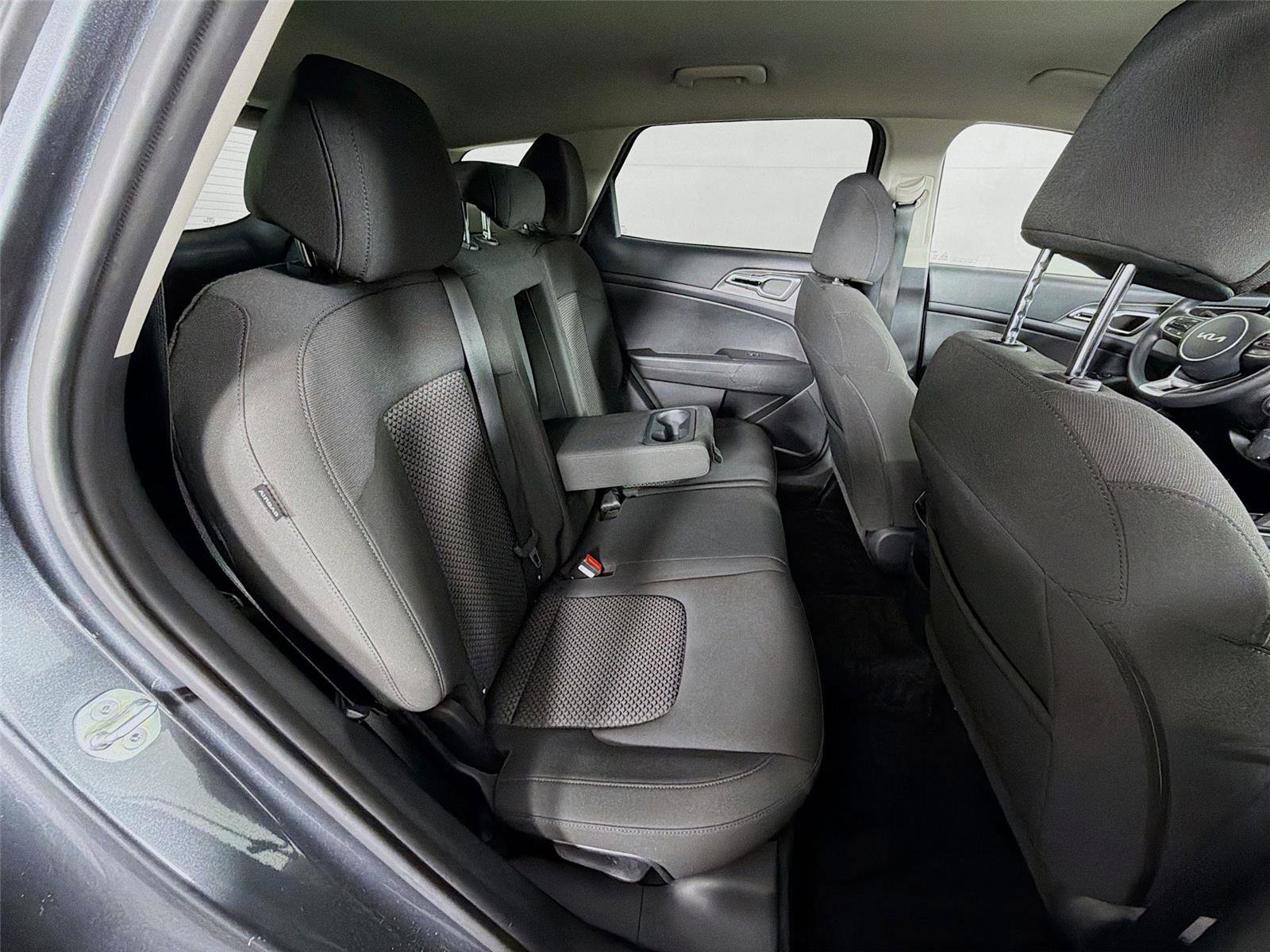 Used 2024 Kia Sportage LX image 27