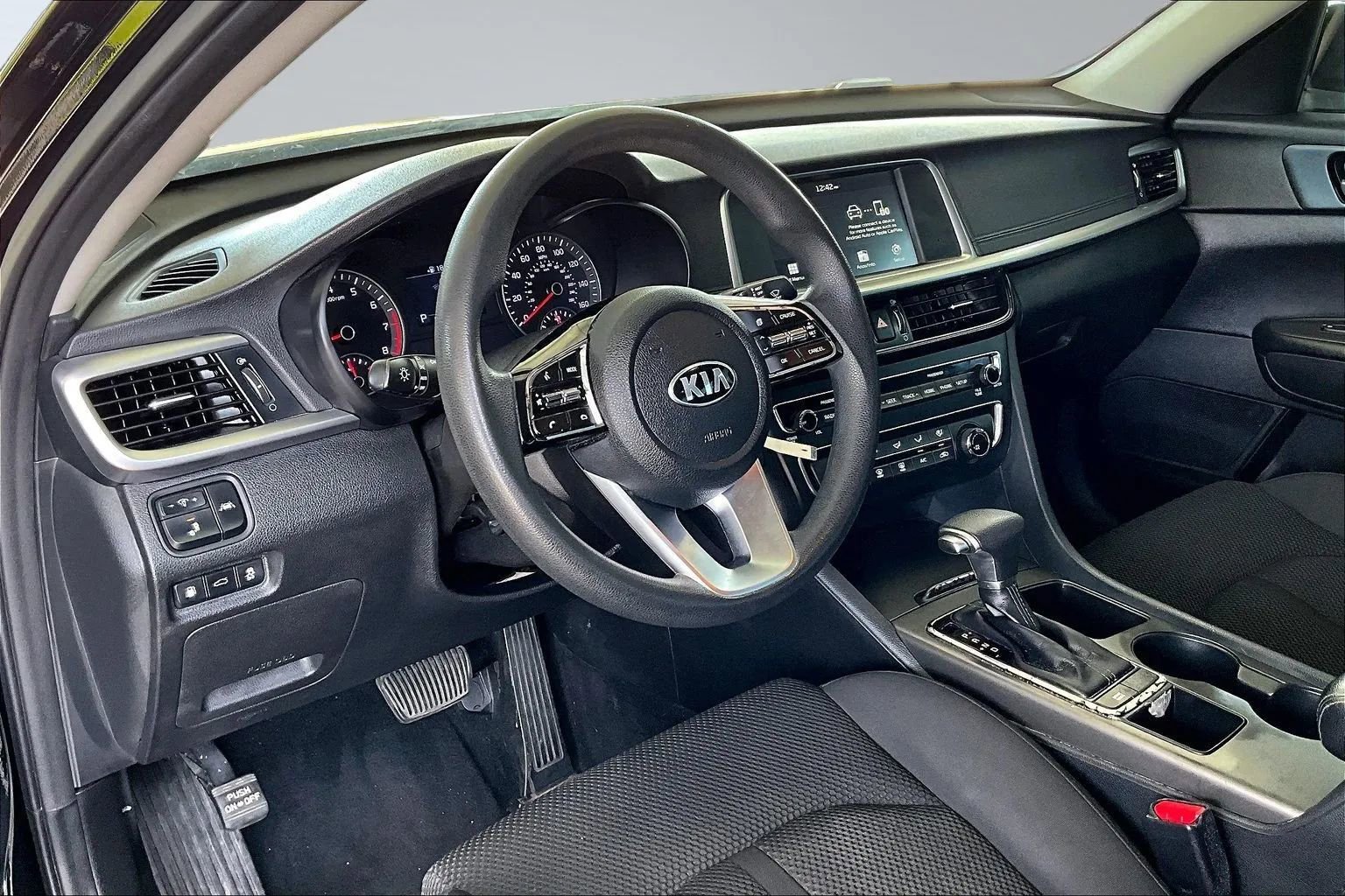 Used 2020 Kia Optima LX image 14