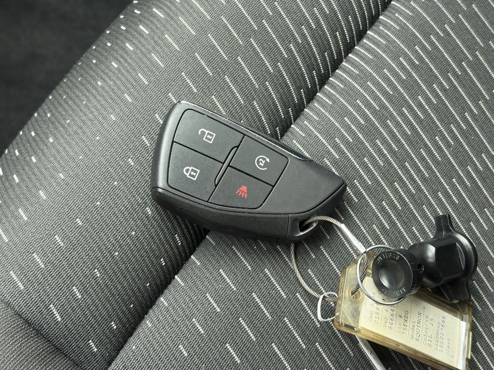 Used 2025 Chevrolet Equinox LT FWD image 34