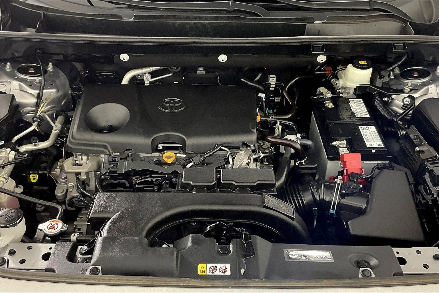 Used 2020 Toyota RAV4 XLE w/ Convenience Package FWD image 30