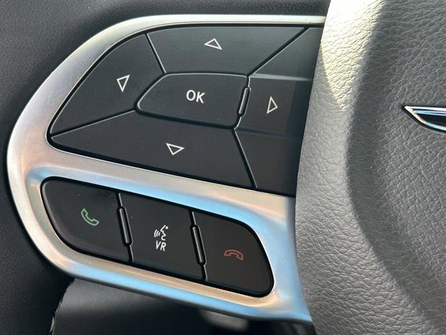 New 2026 Chrysler Pacifica Select image 12