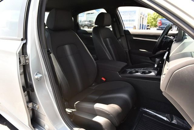 Used 2025 Honda Civic Sport image 22