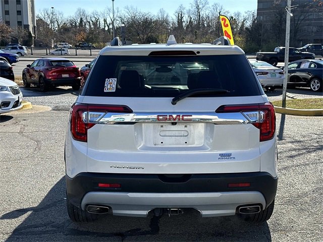 Used 2021 GMC Acadia SLT w/ Premium Package image 3