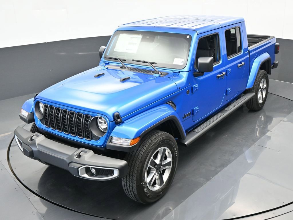 Used 2024 Jeep Gladiator Sport w/ Premium Package image 12