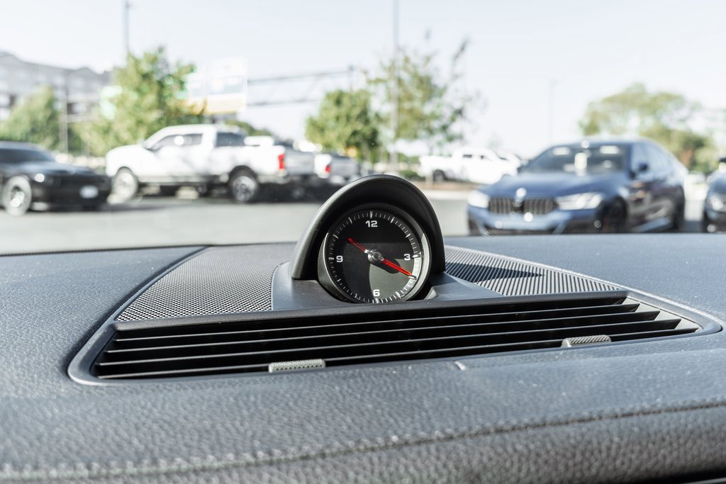 Used 2018 Porsche Panamera 4 image 18