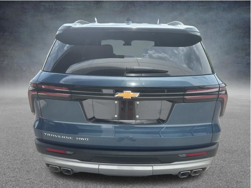 Used 2026 Chevrolet Traverse LT AWD/4WD image 4