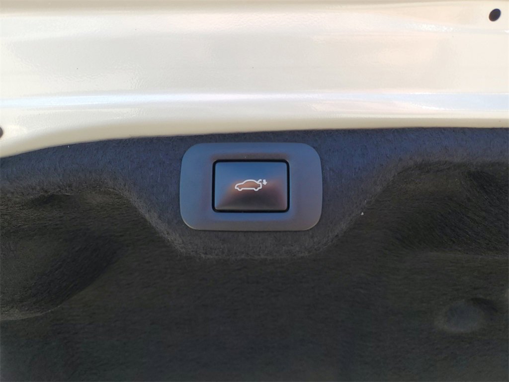 Used 2024 Lexus ES 300h w/ Premium Package image 7