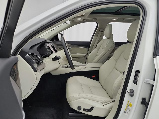 Used 2023 Volvo XC90 T8 Plus w/ Protection Package Premier AWD/4WD image 18