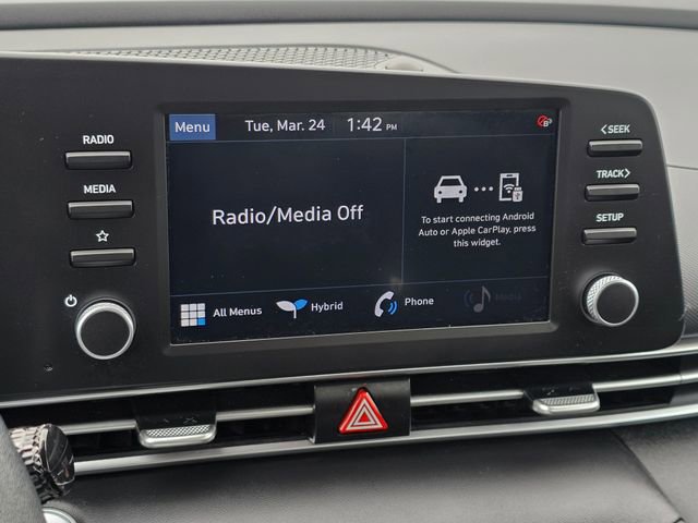 Used 2023 Hyundai Elantra Blue image 25