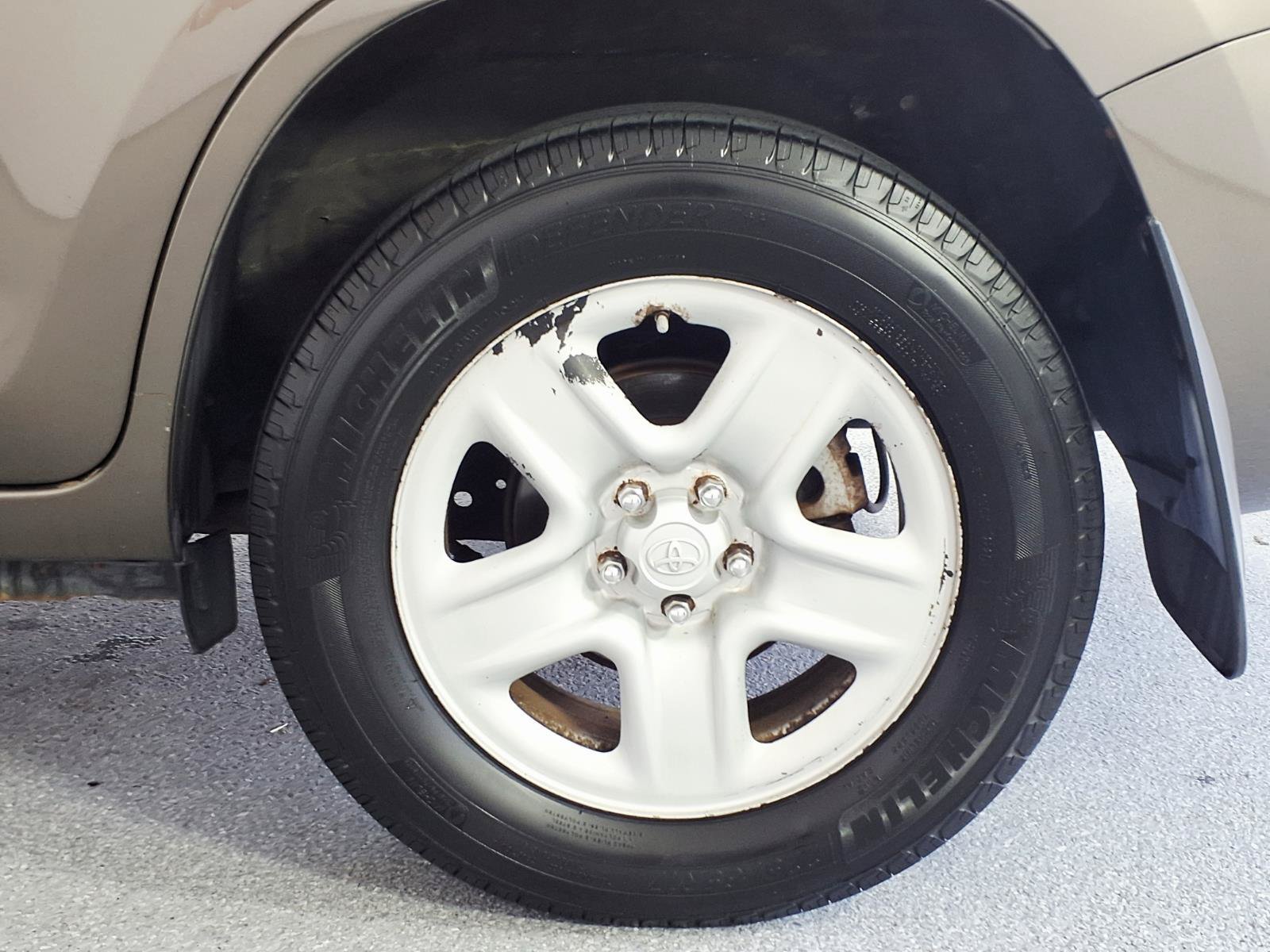 Used 2011 Toyota RAV4 4WD w/ Base L4 Extra Value Pkg image 8