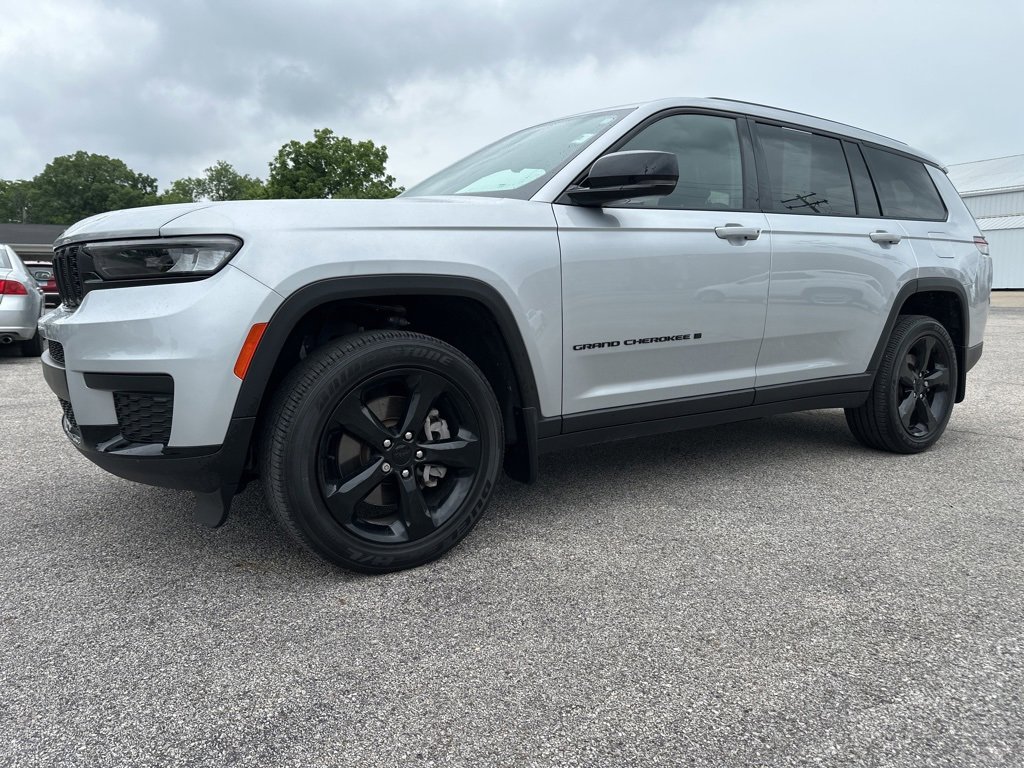 Used 2023 Jeep Grand Cherokee L Laredo video 1