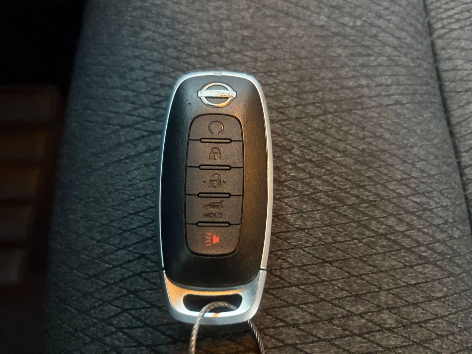 Used 2025 Nissan Rogue SV image 21