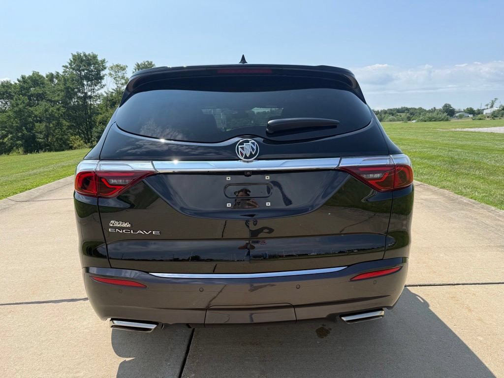 Used 2023 Buick Enclave Essence w/ Trailering Package, 5000 lbs. FWD image 4