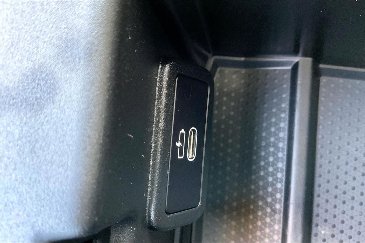 Used 2023 BMW i4 eDrive40 w/ Premium Package RWD image 28