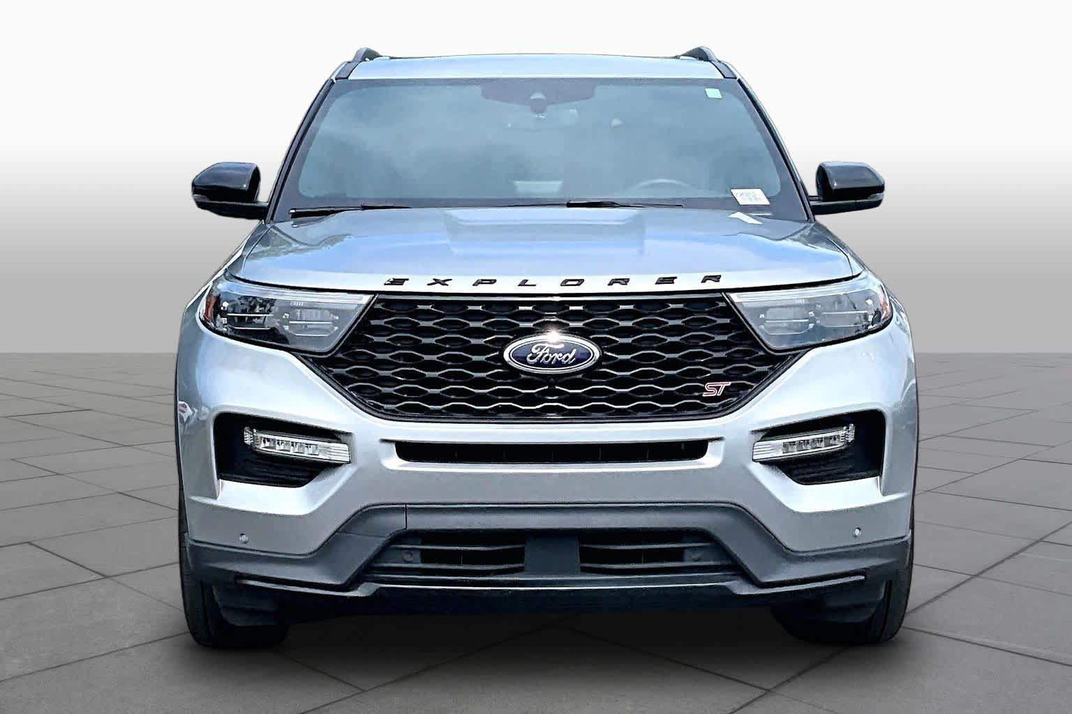Used 2023 Ford Explorer ST w/ Equipment Group 401A AWD/4WD image 4