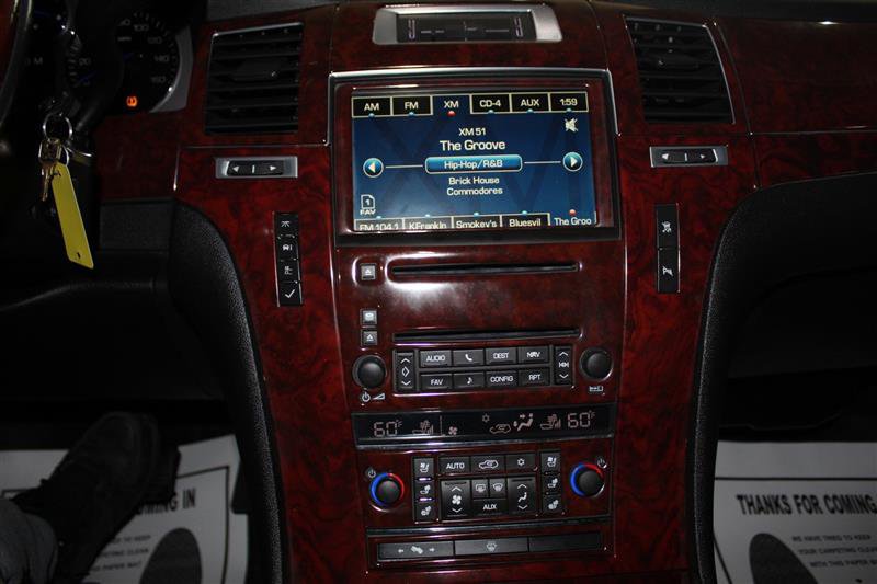 Used 2008 Cadillac Escalade AWD image 19